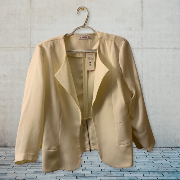 Nice Cream blazer. Size L. Just fab is the brand. New with tags. - Picture 2 of 9